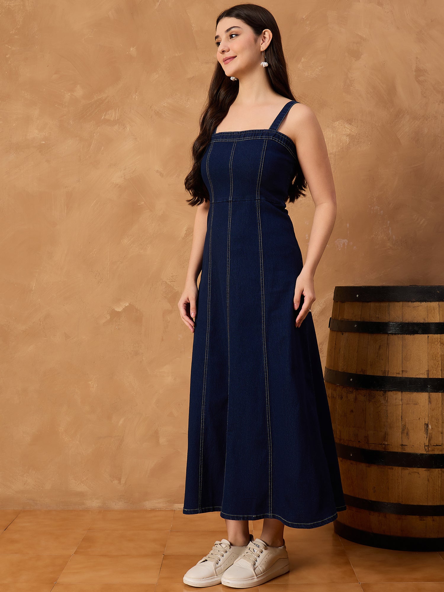 Denim Cantrast stitching Detail Midi Dress