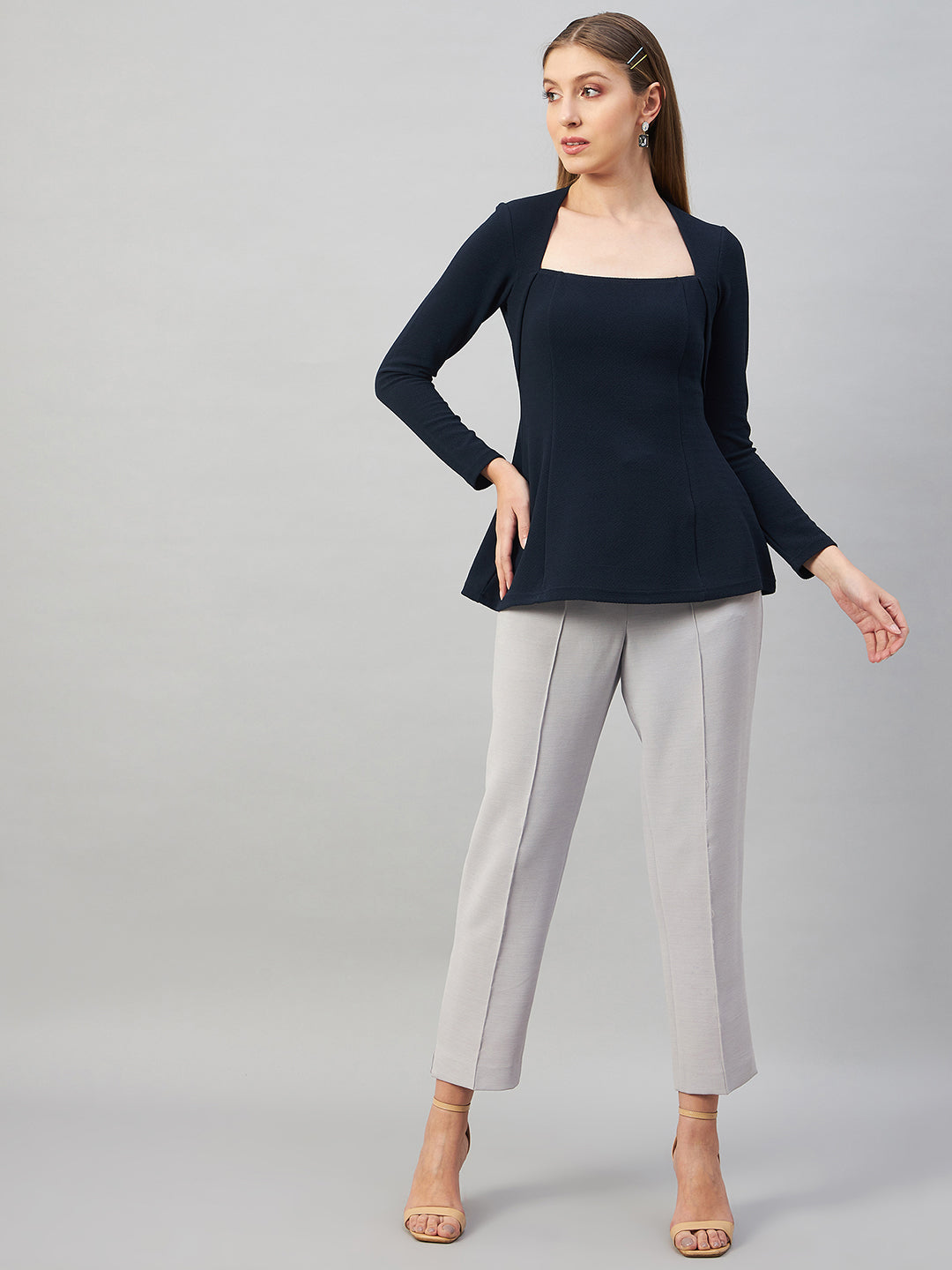Navy Blau Peplum Top